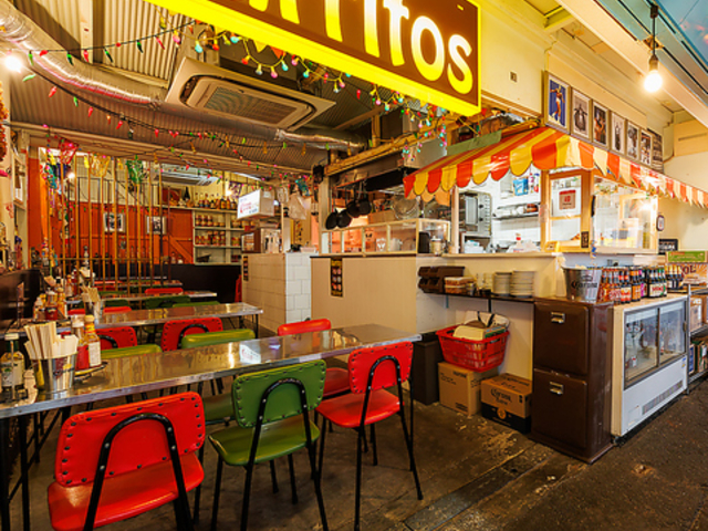 墨国回転鶏料理 天満店の写真1