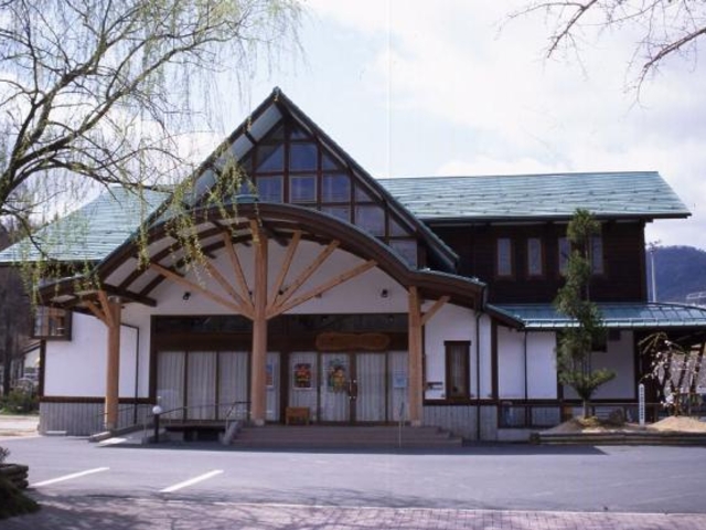 ウッディいさなご(峰山町林業総合センター)の写真1