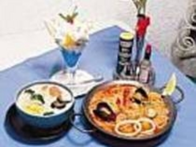 彩りが食欲をそそるメニューがいっぱい_白い幻想