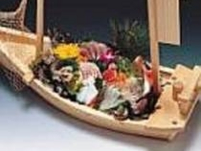 新鮮・豪快な『舟盛り』がオススメ_魚村