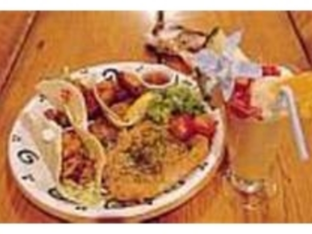 いろいろな国のおいしい料理が楽しめる_ハリケーンデッキ