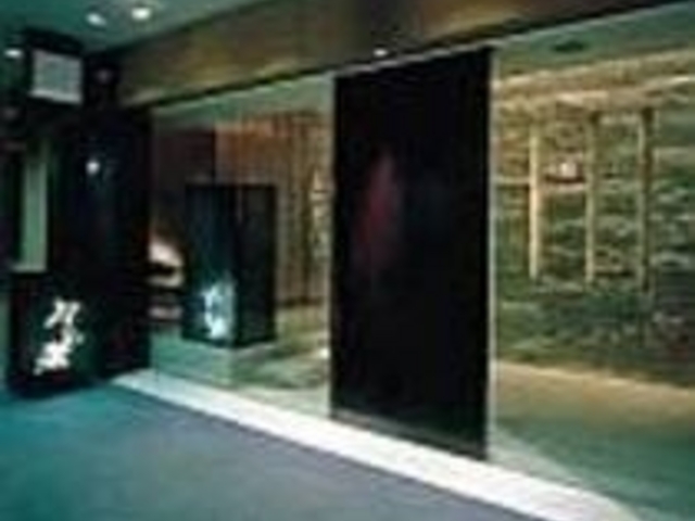 おしゃれな雰囲気が入口にも感じ取れる_月の蔵 新宿