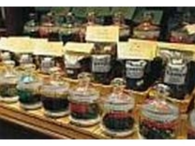 紅茶は、50gから計り売りが可能だ_ティーブティック リーズ
