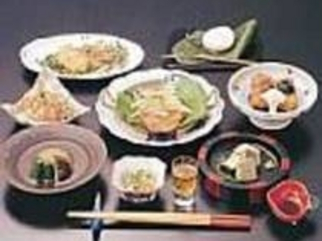 鈴庵(要予約)で味わえる麩のフルコース_加賀麩司宮田