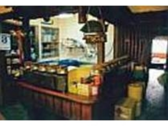 15台ある釜は、開店と同時にフル稼動する_釜めし やっ古