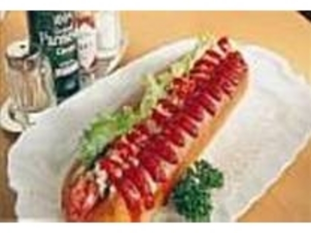 タマネギやキャベツなどの野菜もたっぷり_ラ・プラージュ