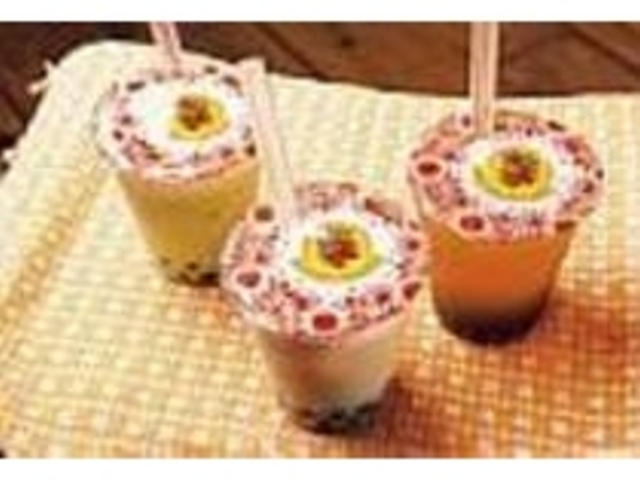 大粒のQQも通る太めのストローが印象的_Little Bee