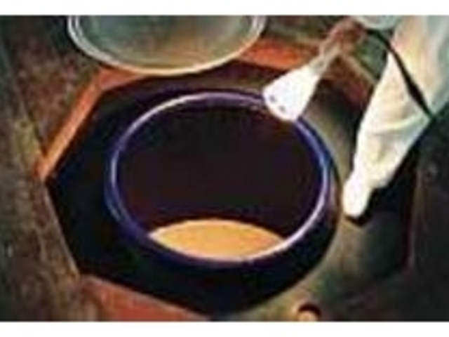 12月中旬からはもろみタンクの見学も可能_東薫酒造
