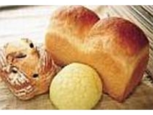ふっくらとした焼きたてのパンは香ばしい_ルチア京成八幡店