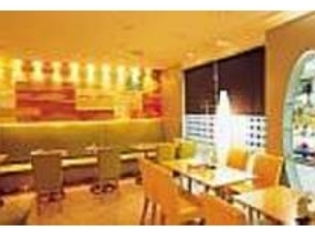 パステルトーンの明るい店内である_ケカリーノ