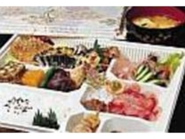 鯉料理が盛んだった養父ならではの弁当_双葉養魚