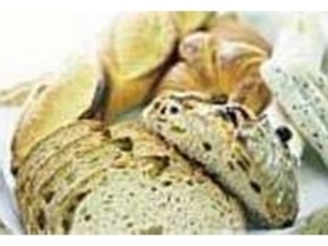 一つ一つにお店のこだわりが詰まったパン_丸十山梨製パン 本店