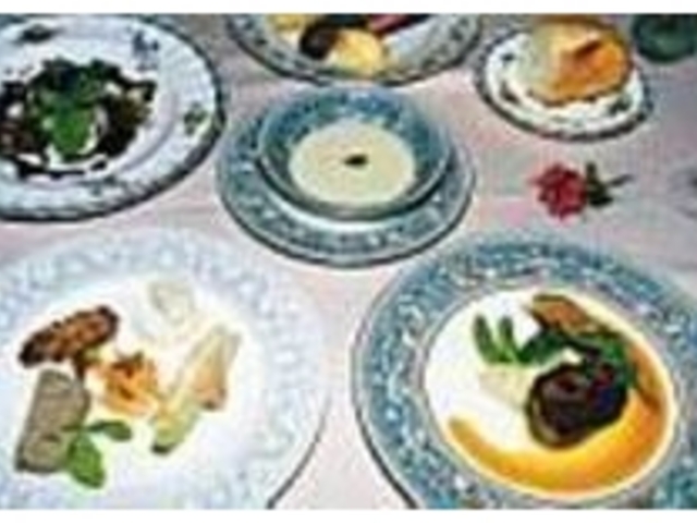旬の食材を豊富に使ったコース料理に舌鼓_フランス料理 トルテュ