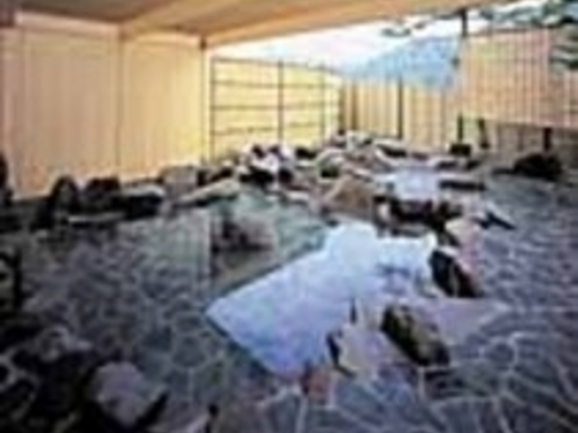 岩造りの温泉露天風呂_斑尾東急リゾート ホテルタングラム
