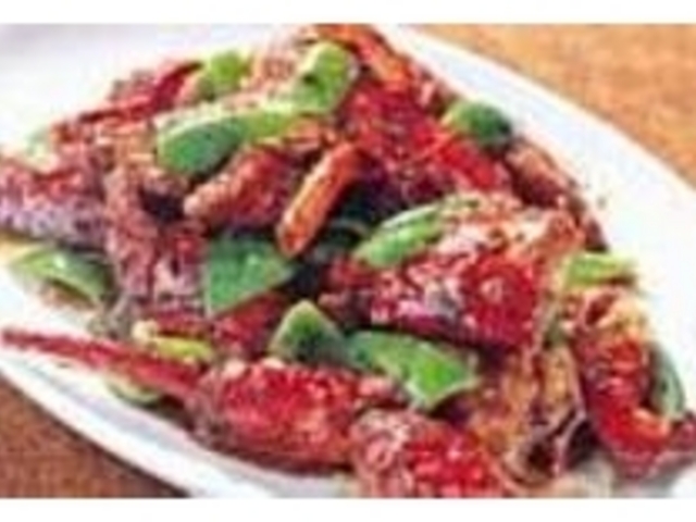 食材の持ち味を出し切る炒めものはイチオシ_広東料理・火鍋良友酒家