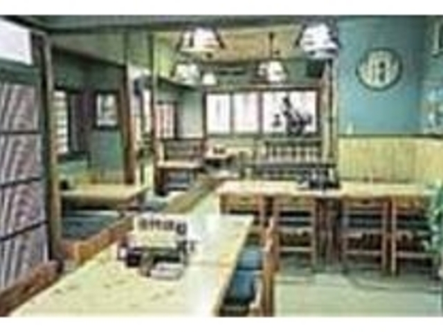 1936年頃創業。昔ながらの庶民的なお店_純手打うどんそば丸木屋