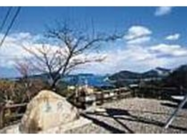 小さな展望台からは鳥羽の絶景が広がる_樋の山