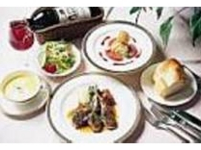 リーズナブルに味わえるコースメニュー_レストラン ル・ブラン