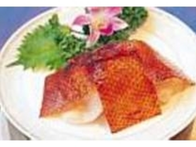 仕込みに1週間かかる『北京ダック』が人気_東華楼
