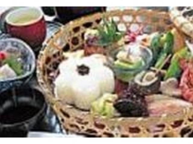 すぐに売り切れてしまう『篭盛弁当』_やなせ
