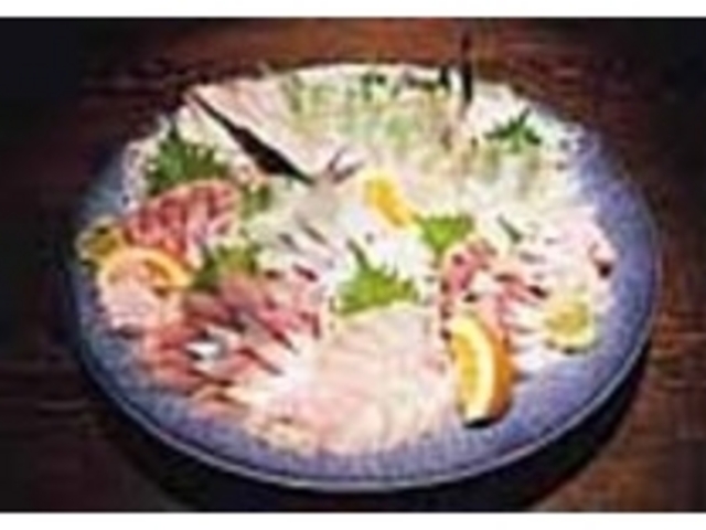 関サバ地アジの刺身に皮ハギの姿造り生肝添_味処 たて山