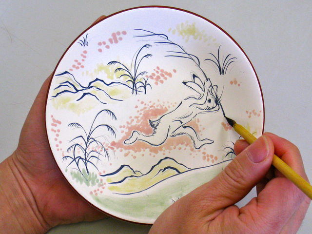 個性が発揮される絵付け体験!_有限会社 森陶器館