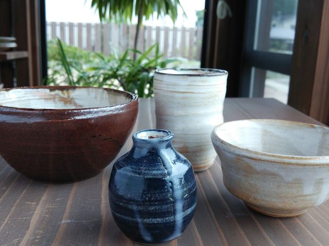 陶芸体験で作られた作品たち_陶工房 釉日