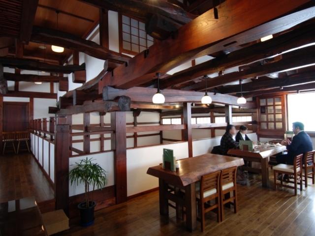 本店2階は甘味喫茶になっています。_江口だんご本店