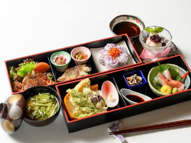 妙高七五三膳 松花堂膳_妙高・山里の湯宿 香風館