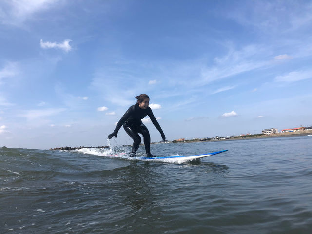 初めての方でも、しっかりと教えてもらえばすぐ乗れます!_KI SURF