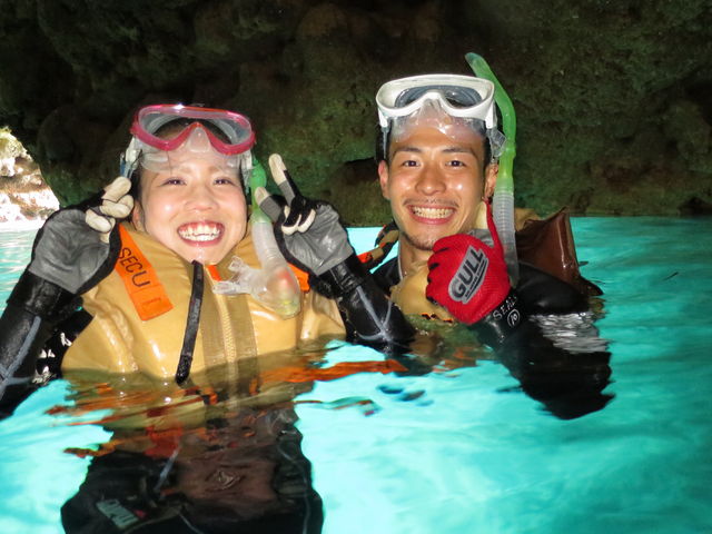 大人気!青の洞窟シュノーケリング&ダイビング_Pro Scuba Team SEALs