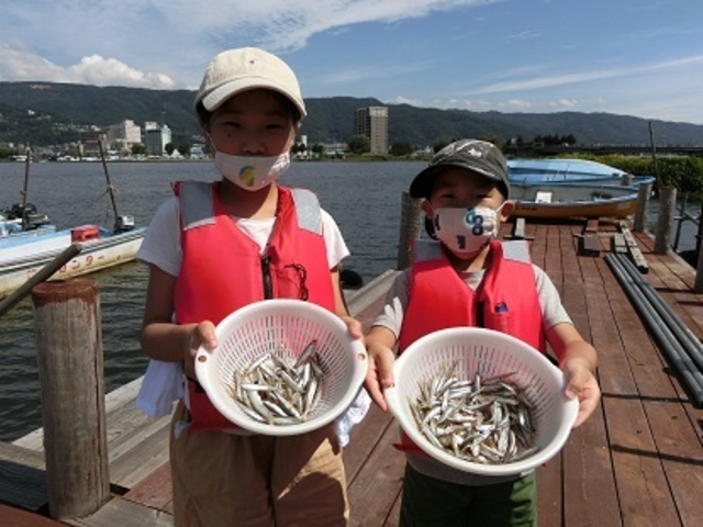 僕たち釣れたよ_諏訪湖レジャーセンター
