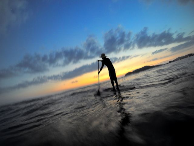 夕暮れのSUPはきれいです。_TAOSurf