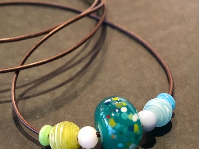 併設のガラスアクセサリーショップJubeeにてお仕立ても致します!_Glass Studio Hand 柳町工房