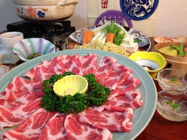 日帰りプラン
金豚しゃぶしゃぶコース
持込み食材も地獄蒸しできます
_神丘温泉 豊山荘 地獄蒸し部