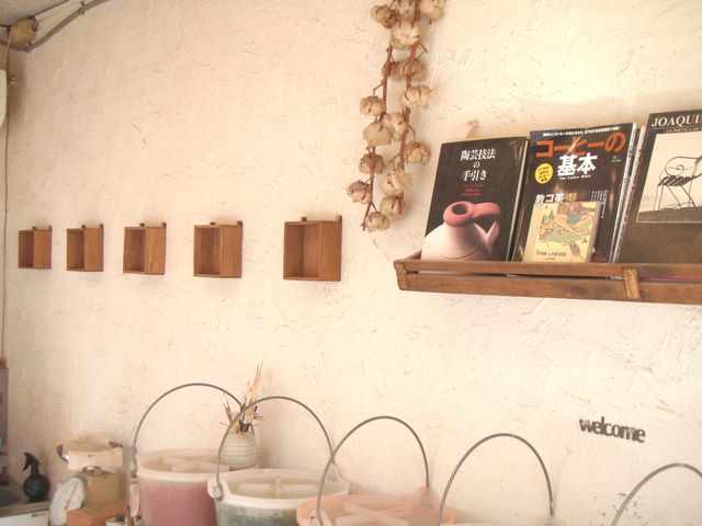 店内の写真_陶芸工房 喜器【TOGEIKOBO KIKI】