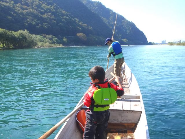 ファミリー応援!親子旅では男同士、息もピッタリ♪_天然鮎専門 結の舟