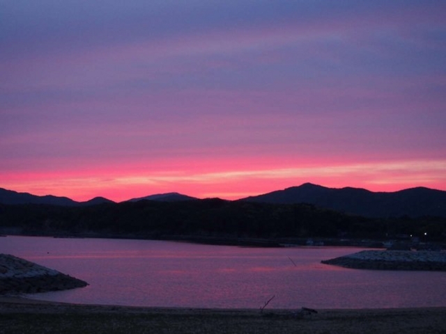 あさり浜の夕暮れは絶景ですよ!_情景の宿あづま