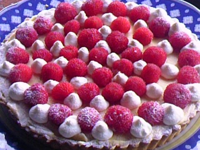 フルーツたっぷりのケーキ。_お菓子工房カフェmadam・kei
