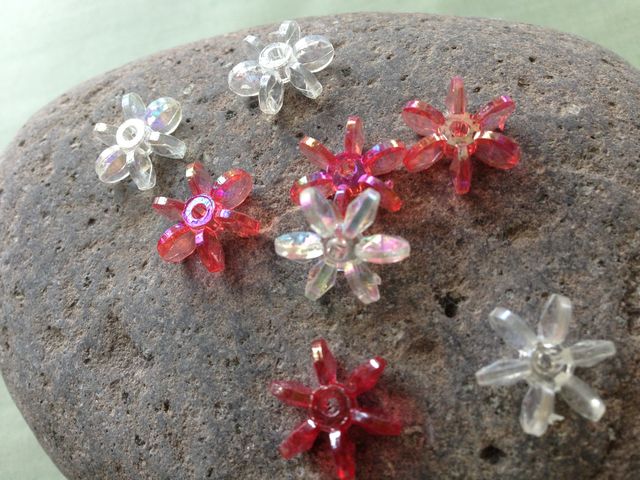 ビーズのアクセント_「し〜もん」伊豆下田のアウトドア・自然体験案内所