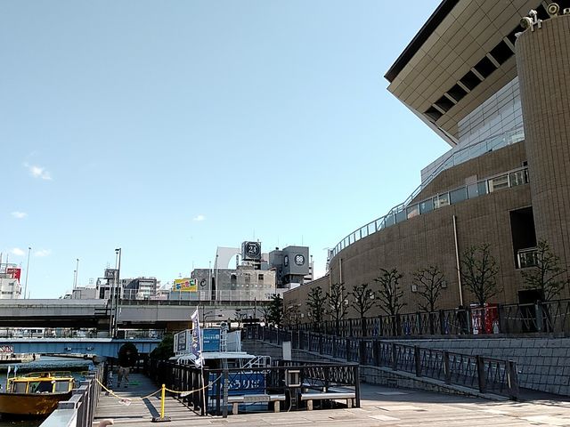 昼の湊町船着場前。いざ出航!_とんぼり River JAZZ Boat(とんぼりリバージャズボート)