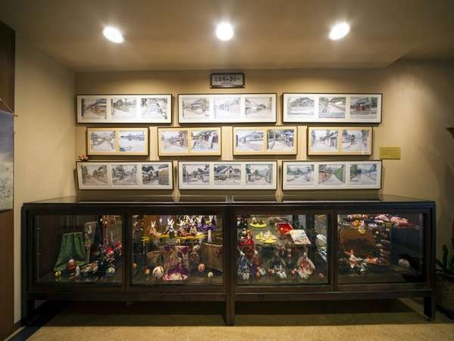 ミニギャラリー「萩。町並散歩60景」と和小物展示_はぎ温泉 宵待ちの宿 萩一輪