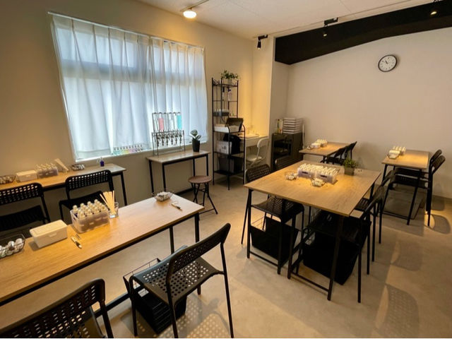 オリジナル香水作り
店舗移転リニューアル
カップ席5組限定_体験工房リトルクラフト神戸