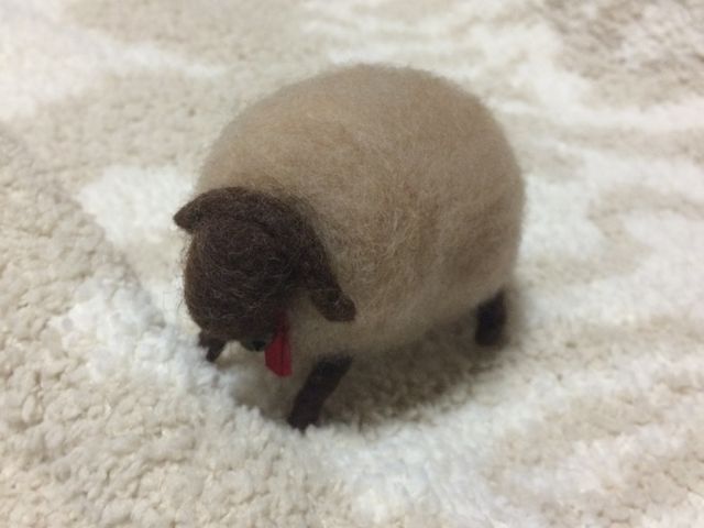 【商品例】フェルトの羊_リトルファーム野岳―工房茜