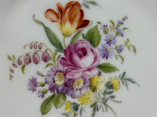 ルナポーセリングループ・二子玉川校〜陶絵付け・ポーセラーアーツサロンの写真1