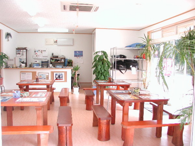 店内@_ドルフィンウェーブDolphinewave