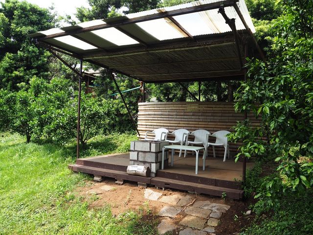 バーベキュー広場(屋根付き・ 少人数用)_松本農園