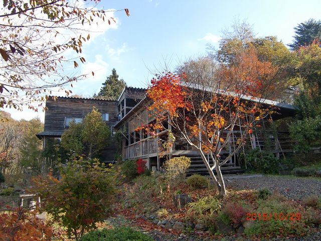 工房の秋_早池峰焼 星工房