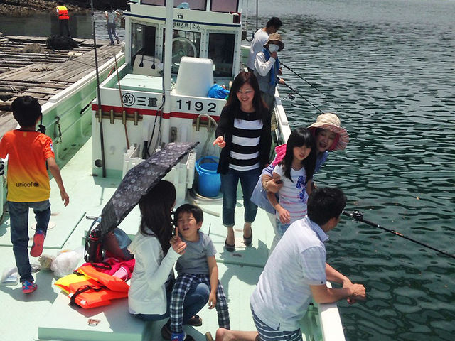 ファミリーにも人気です。(クルージングでの釣りはできません)_釣り船はっかい