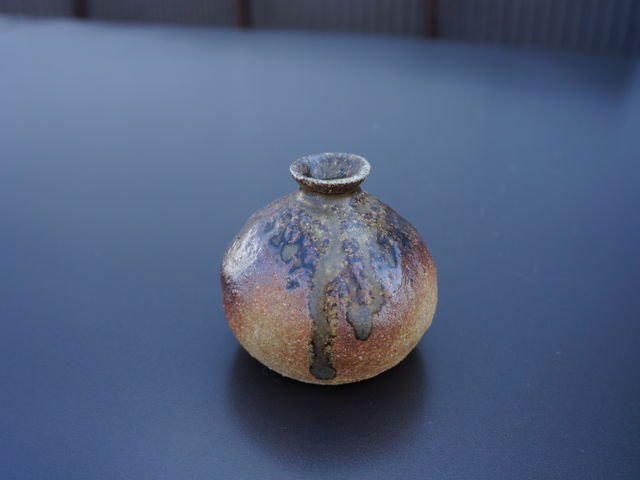生徒作品
2018年度
一輪挿し_鶴来窯